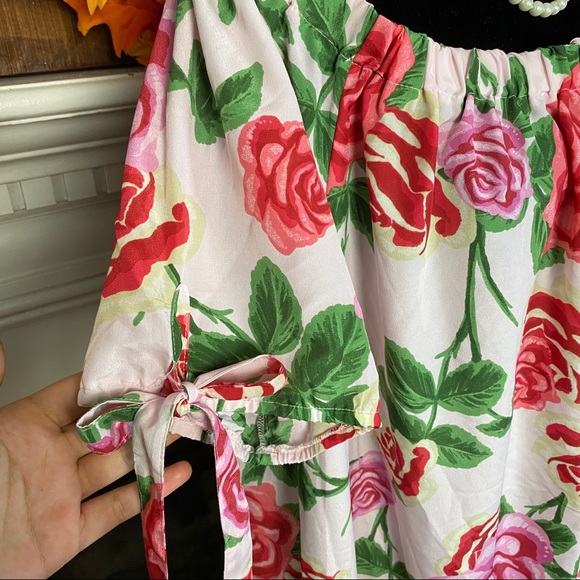 Beautiful Off The Shoulder Floral Dress - Picture 4 of 7